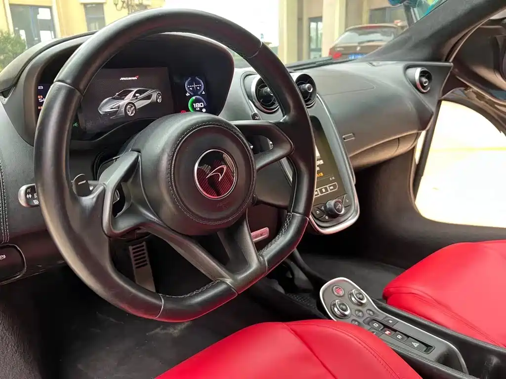 McLaren 540C — миниатюра 9