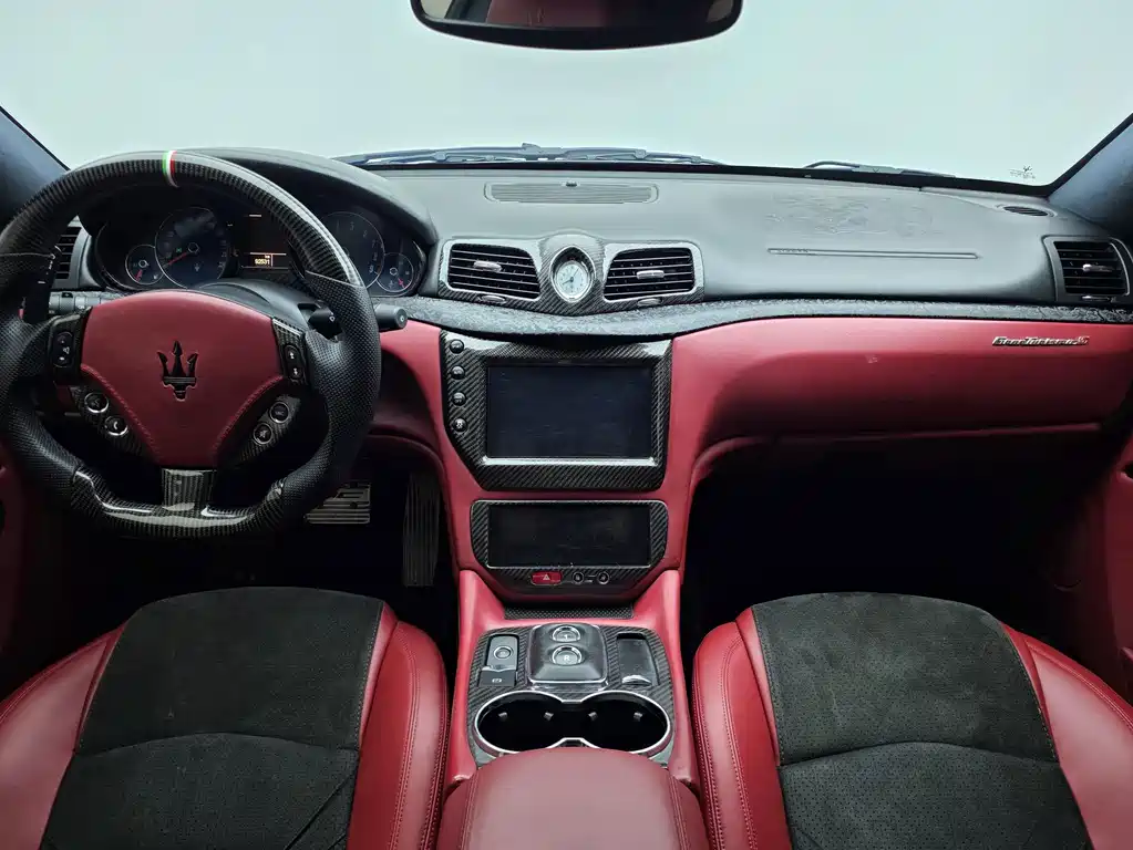 Maserati GranTurismo — миниатюра 22