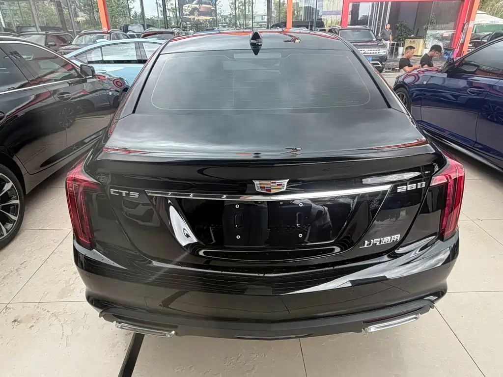 Cadillac CT5 — миниатюра 5
