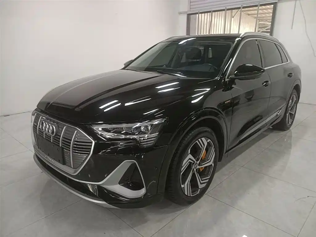 Audi e-tron 2022