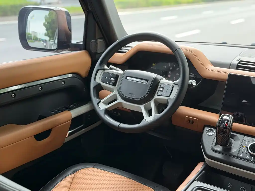 Land Rover Defender — миниатюра 14