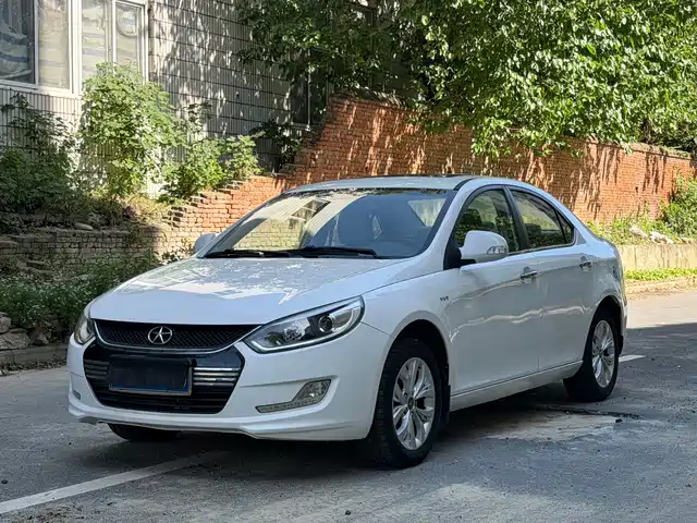 2015 JAC J5 (Heyue)