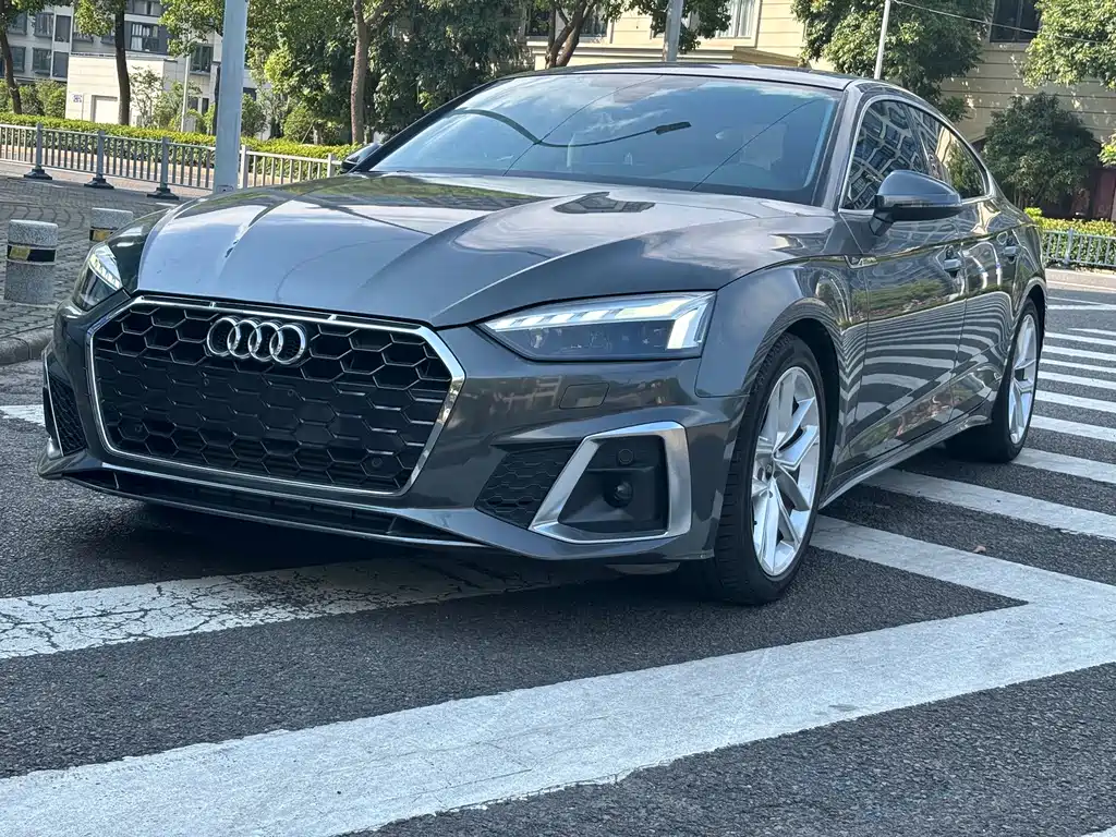 Audi A5 (Import)