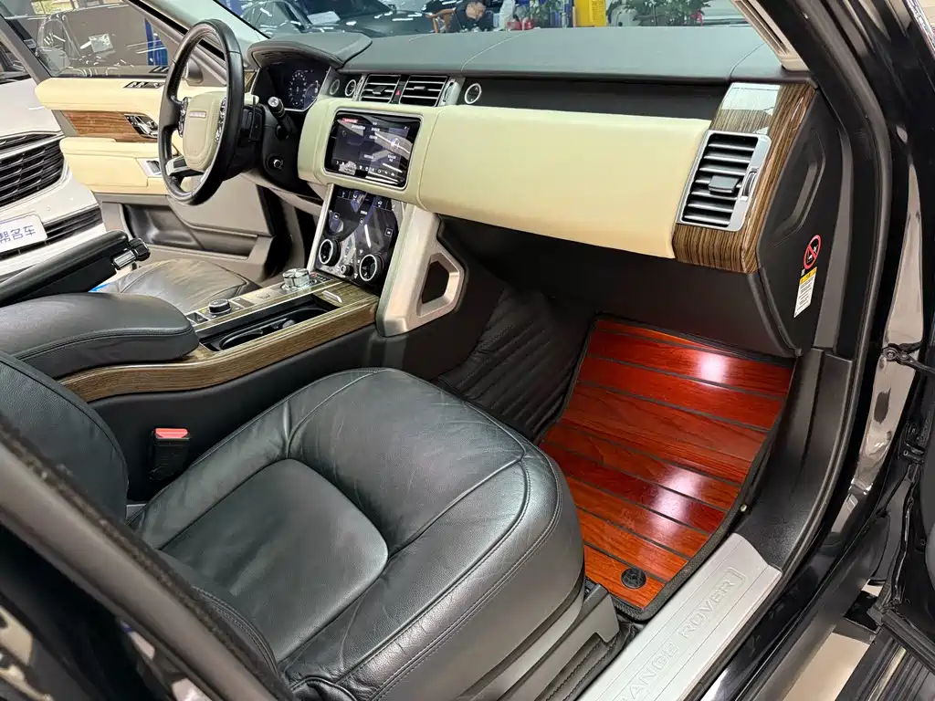Land Rover Range Rover — миниатюра 8