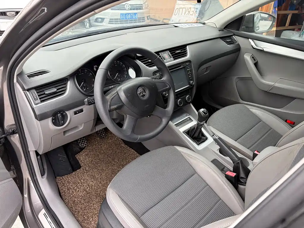 Skoda Octavia — миниатюра 8