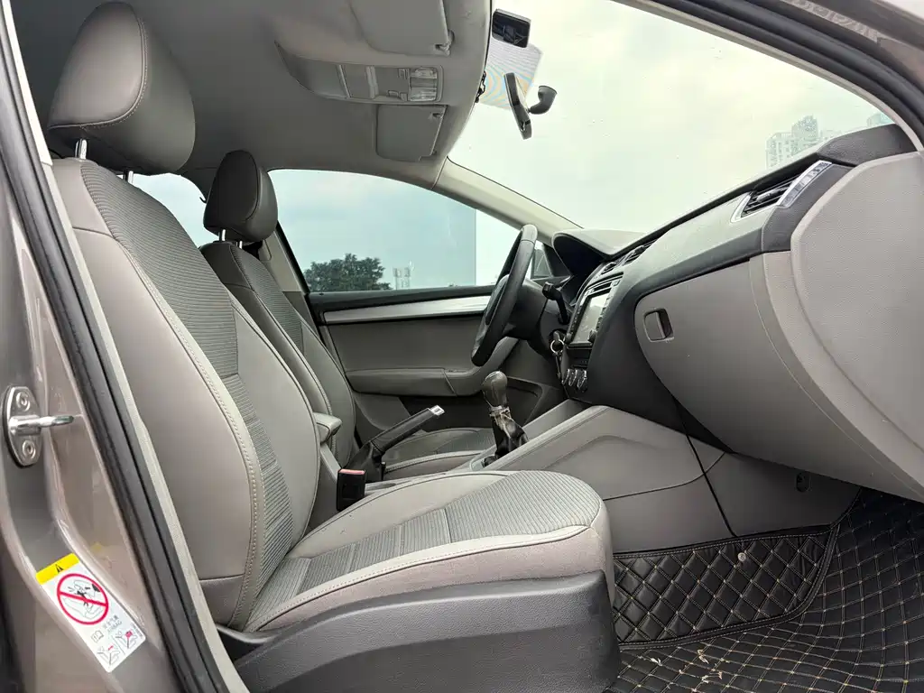 Skoda Octavia — миниатюра 13