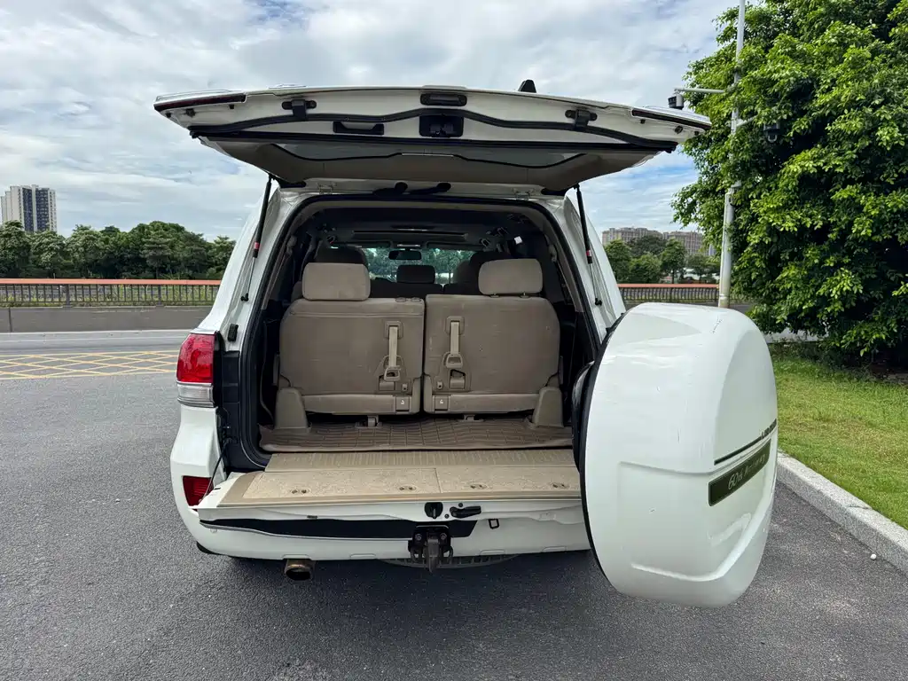 Toyota Land Cruiser — миниатюра 20