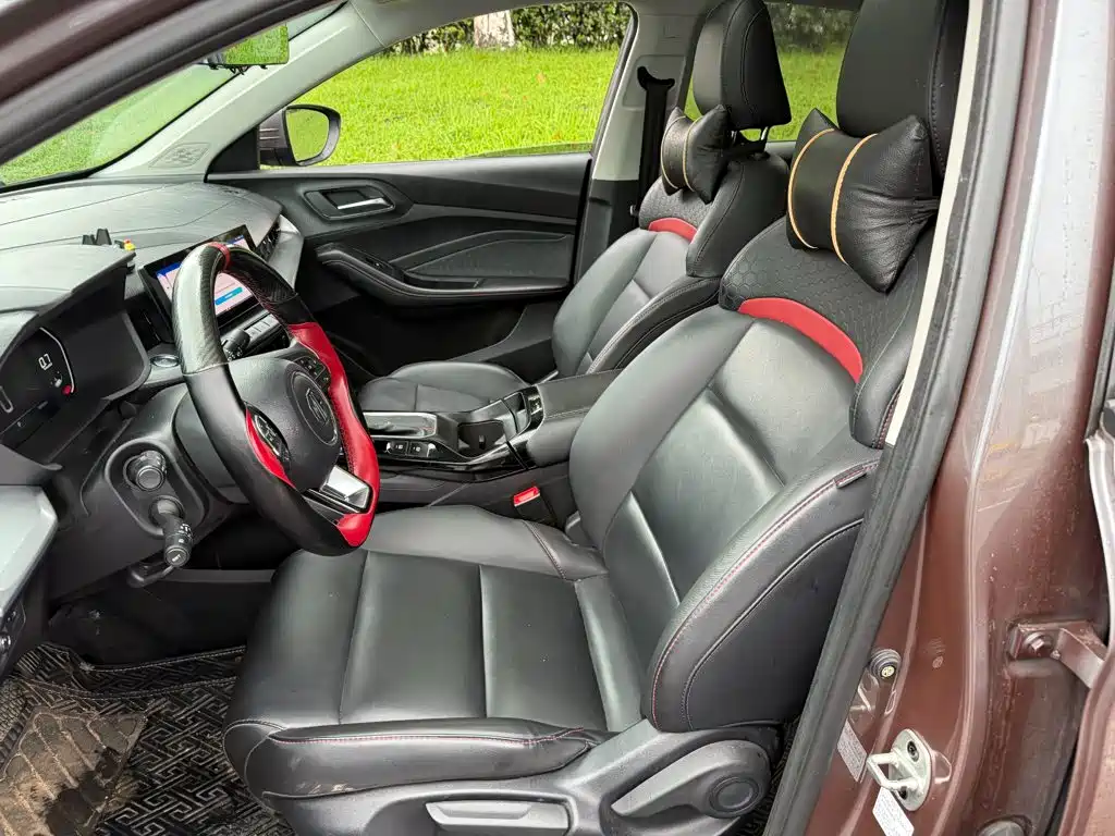 MG MG5 — миниатюра 8