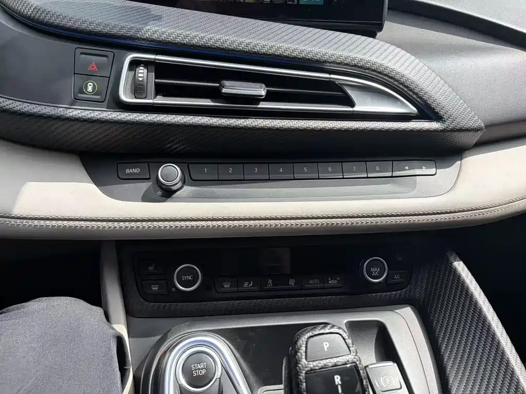 BMW i8 — миниатюра 6