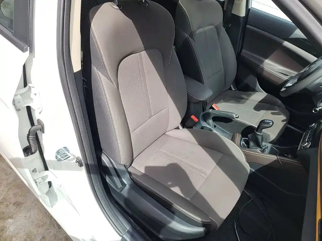 Changan Eado DT — миниатюра 25