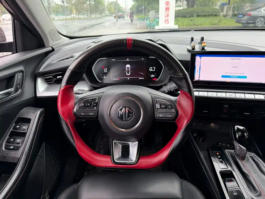 MG MG5 — миниатюра 14