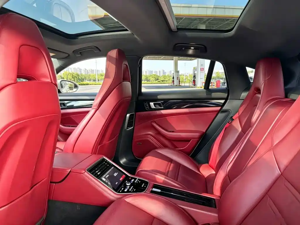 Porsche Panamera — миниатюра 3