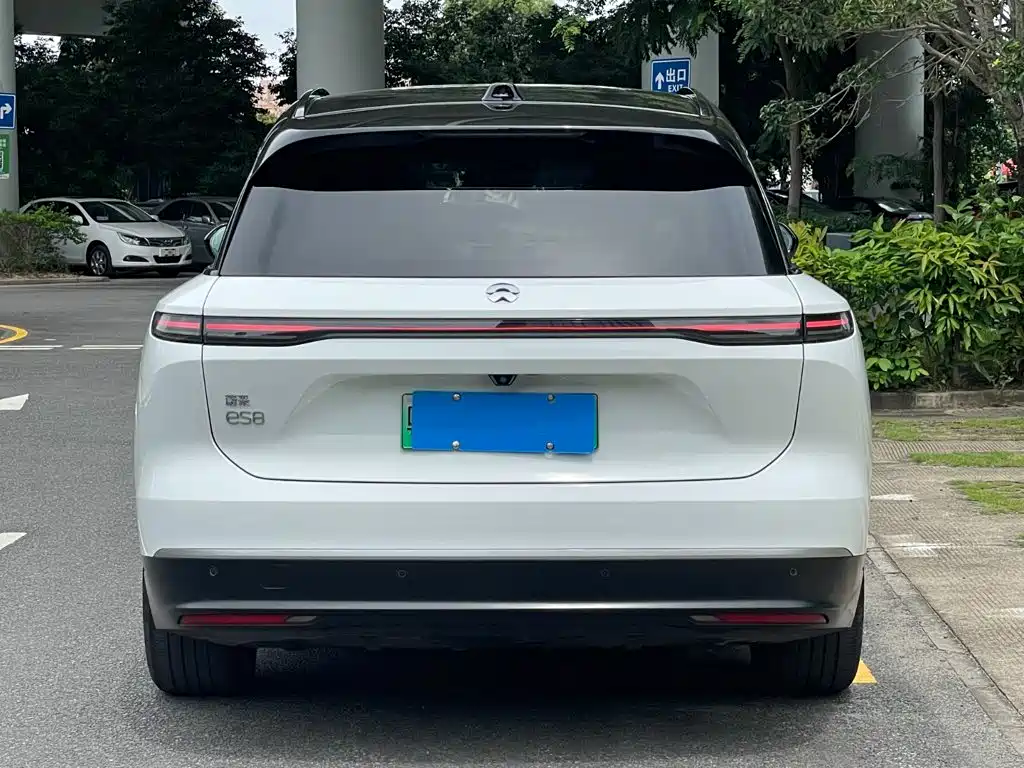 NIO ES8 — миниатюра 21