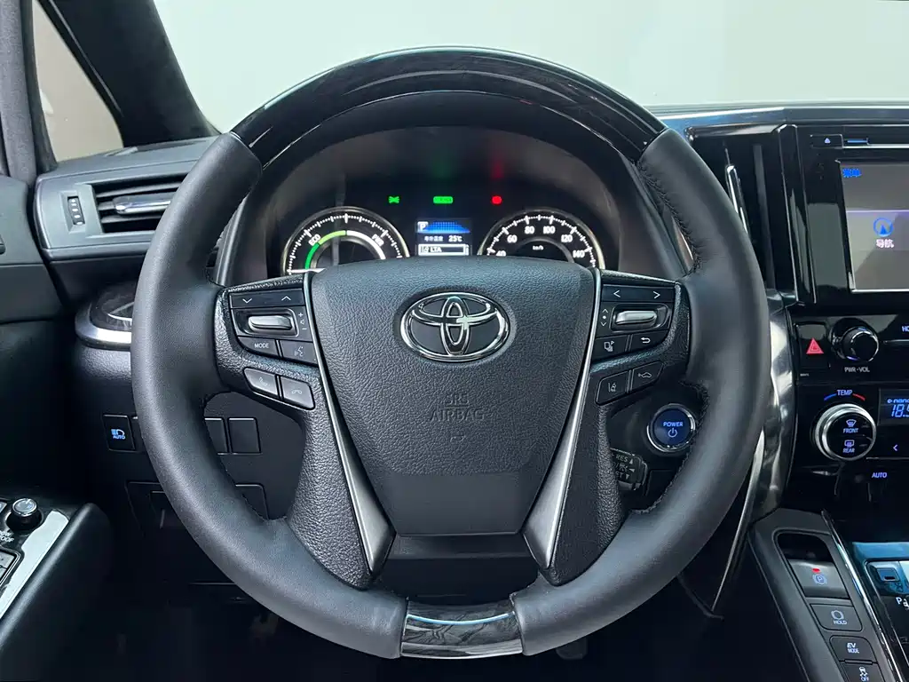 Toyota Vellfire — миниатюра 4