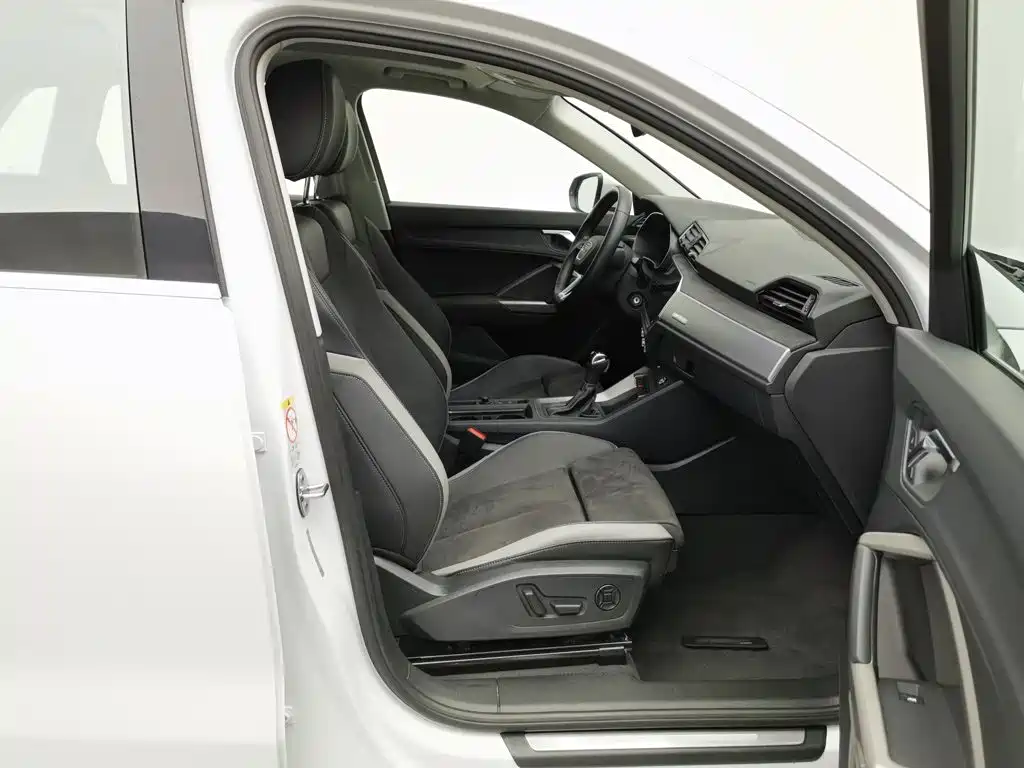 Audi Q3 — миниатюра 23