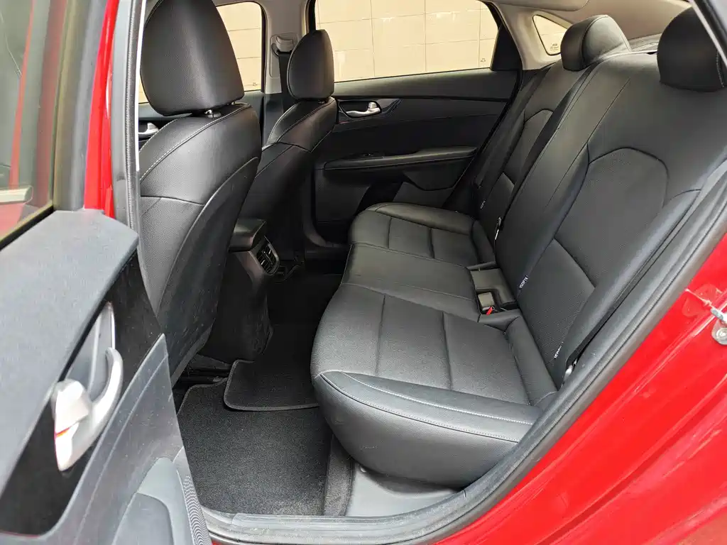Kia K3 — миниатюра 6