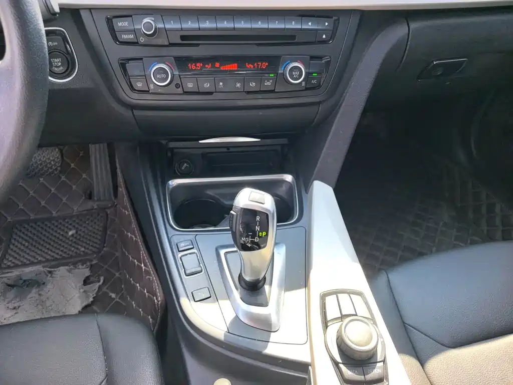 BMW 3 Series — миниатюра 13