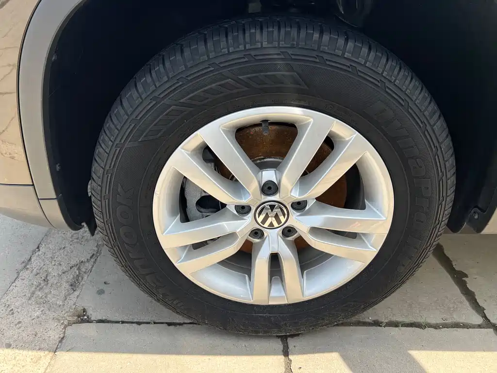 Volkswagen Tiguan — миниатюра 16