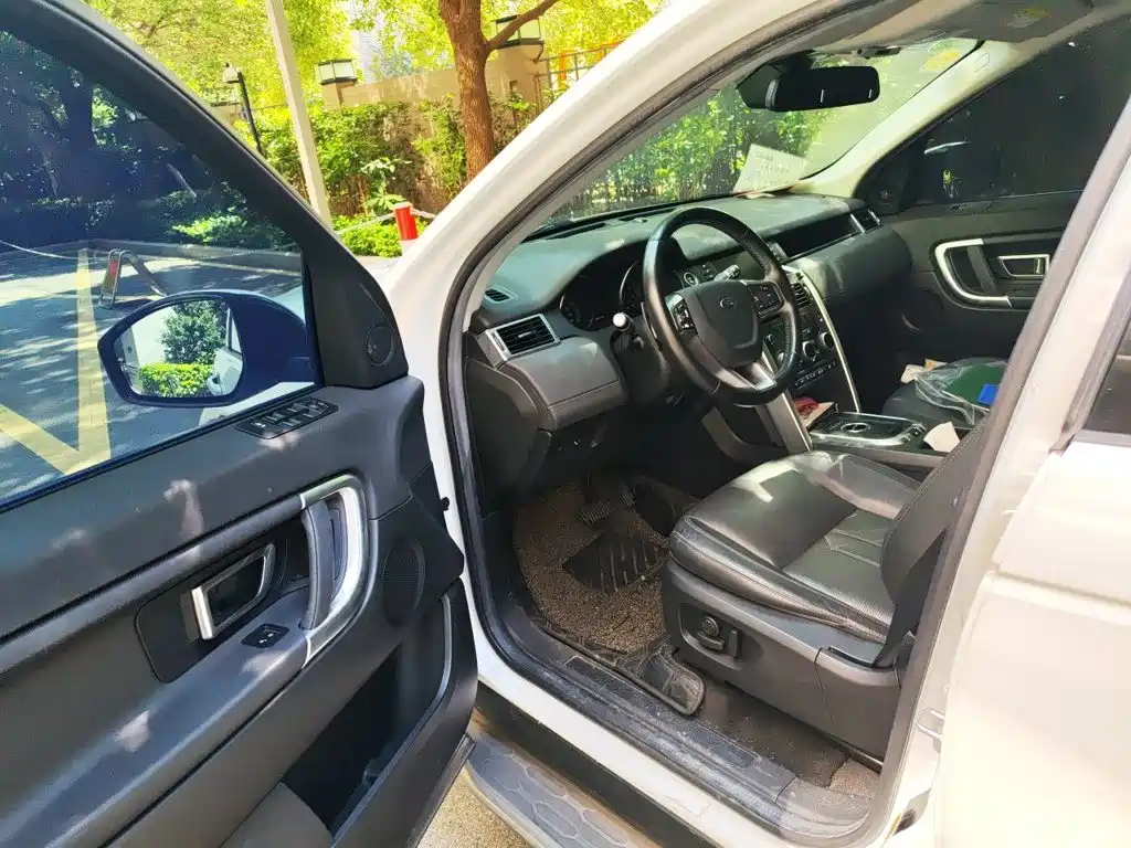 Land Rover Discovery Sport — миниатюра 17