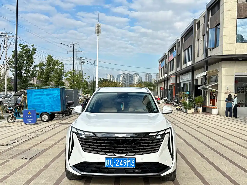Geely Boyue L — миниатюра 2