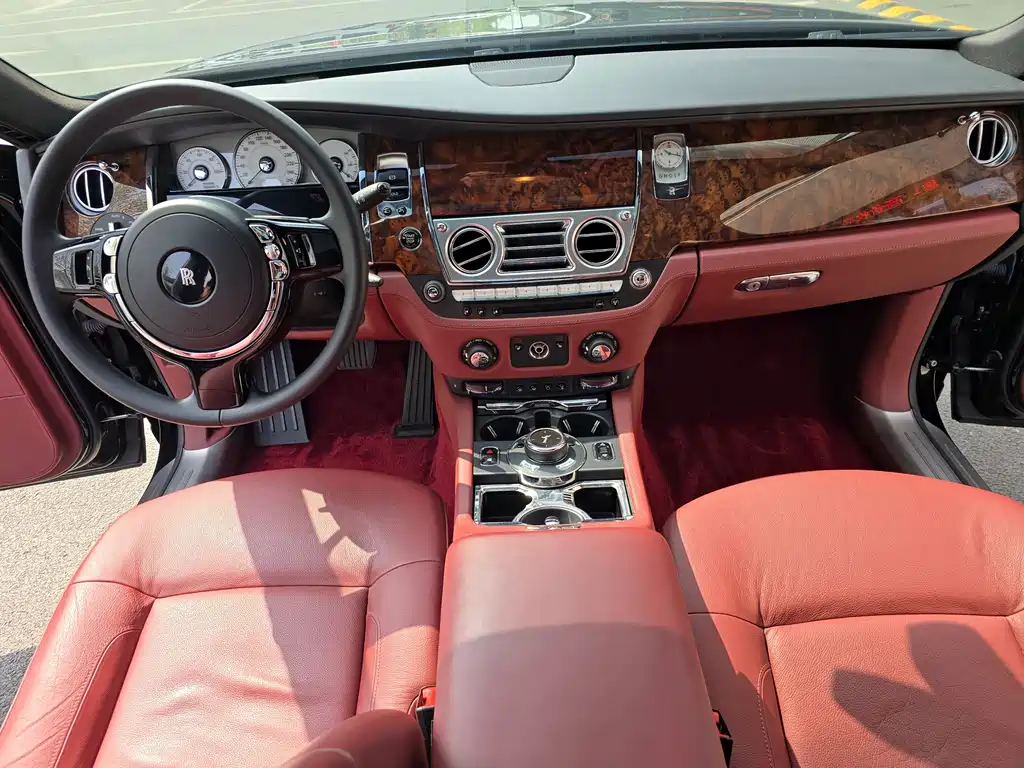 Rolls-Royce Ghost — миниатюра 7