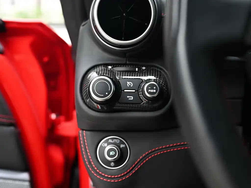 Ferrari Portofino — миниатюра 14