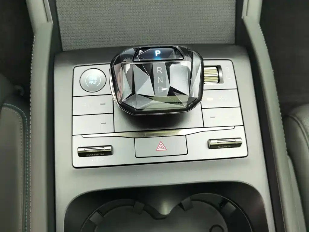 BYD Qin L — миниатюра 13