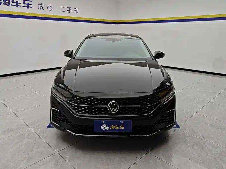 Volkswagen Passat 2023 330TSI Elite