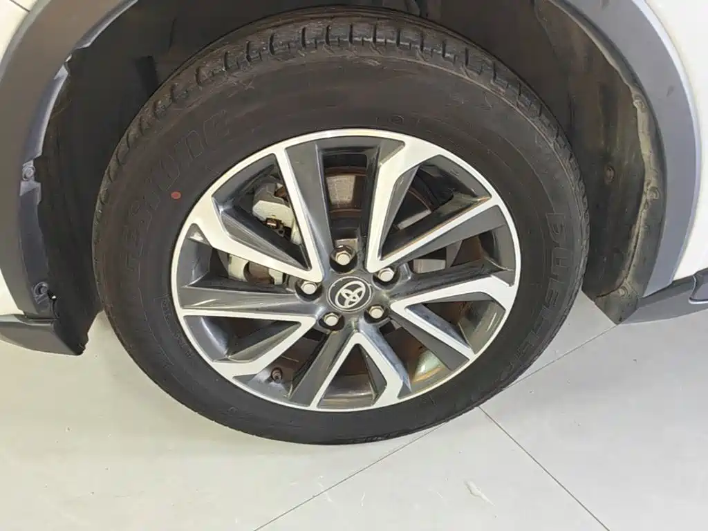 Toyota IZOA — миниатюра 23
