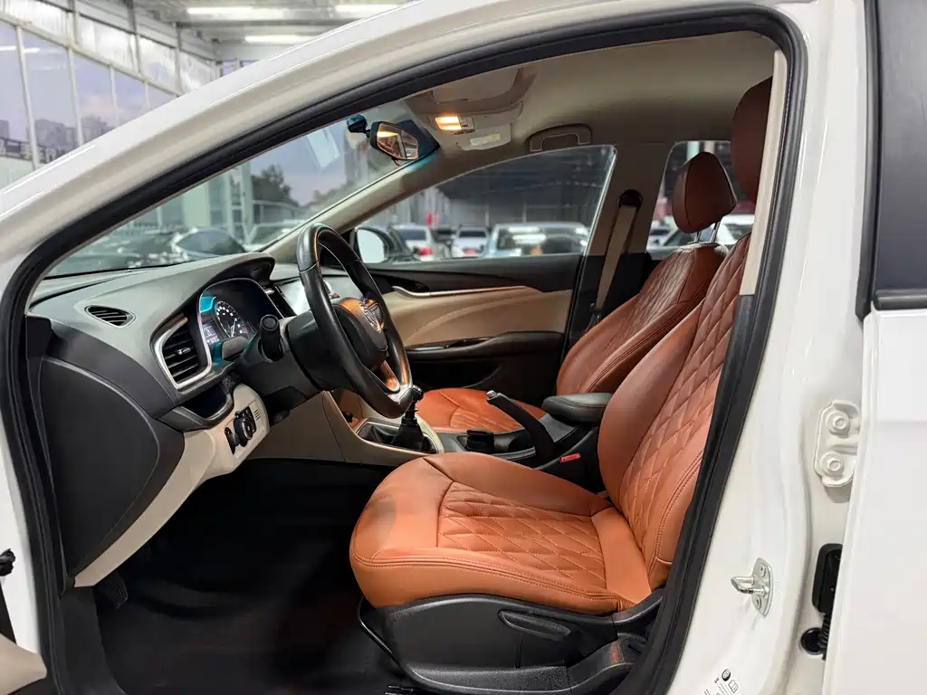 Buick Excelle — миниатюра 5