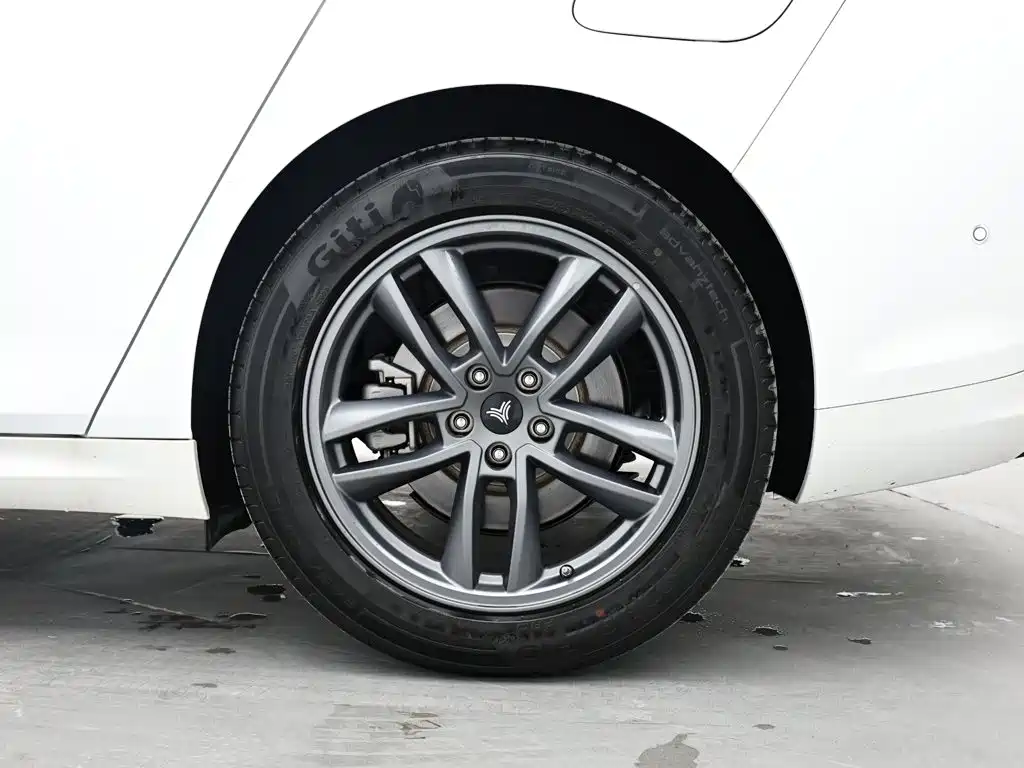 Neta S Shooting Brake — миниатюра 8