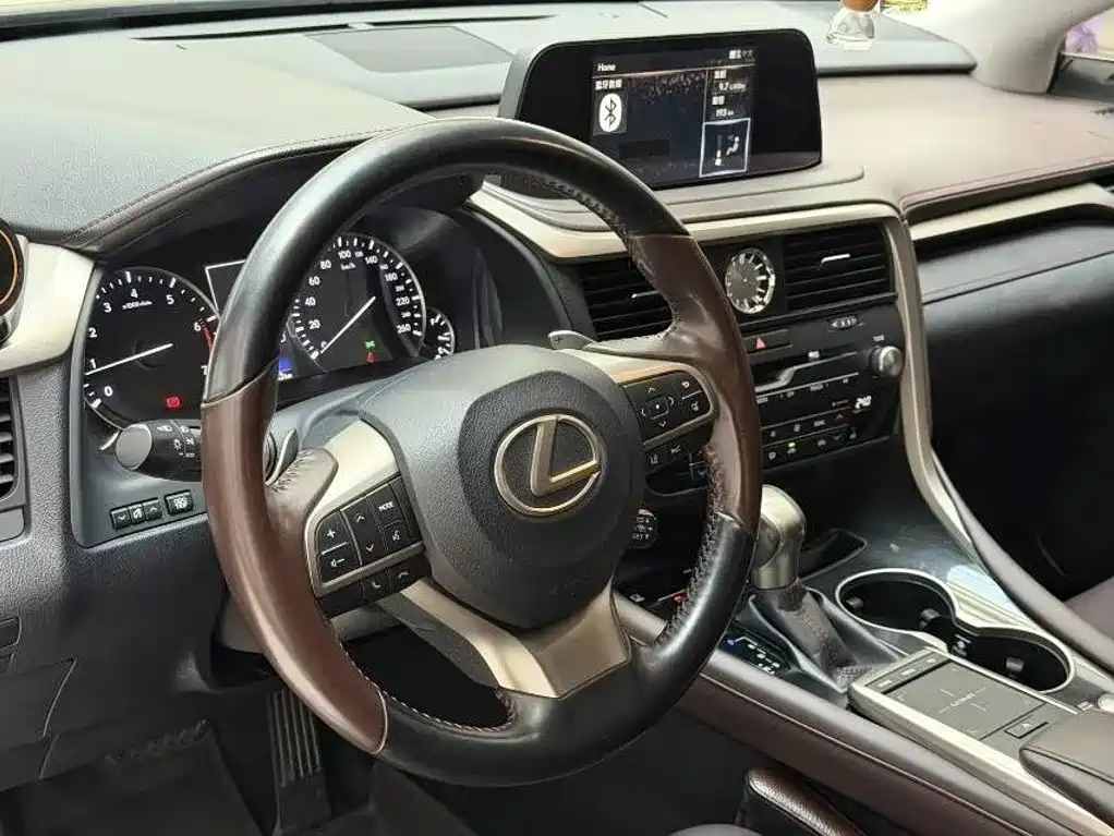 Lexus RX — миниатюра 5