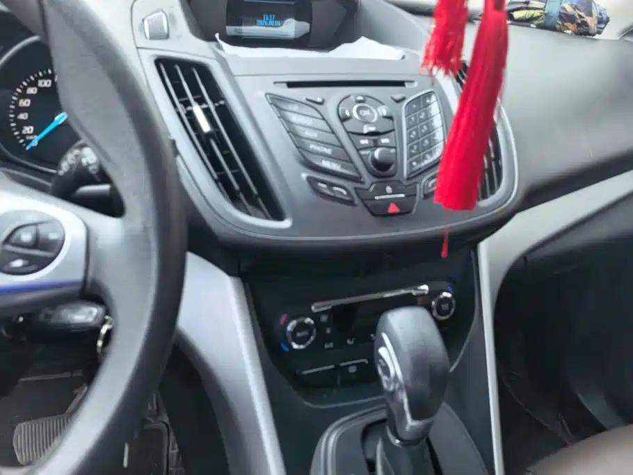 Ford Kuga — миниатюра 13
