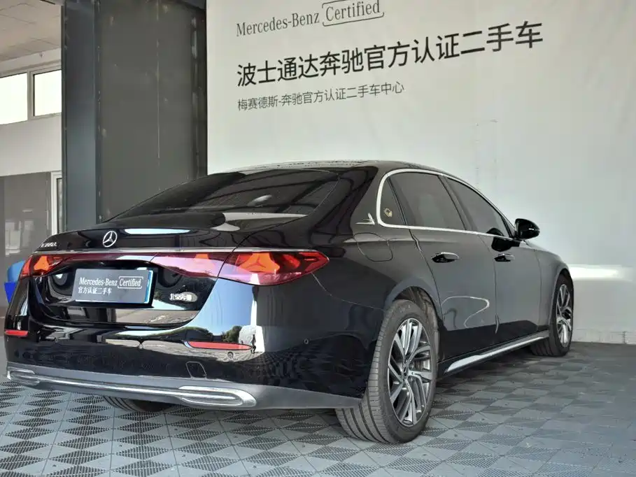 Mercedes-Benz E-Class — миниатюра 19