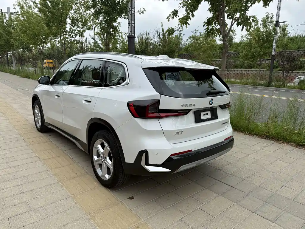 BMW X1 — миниатюра 5