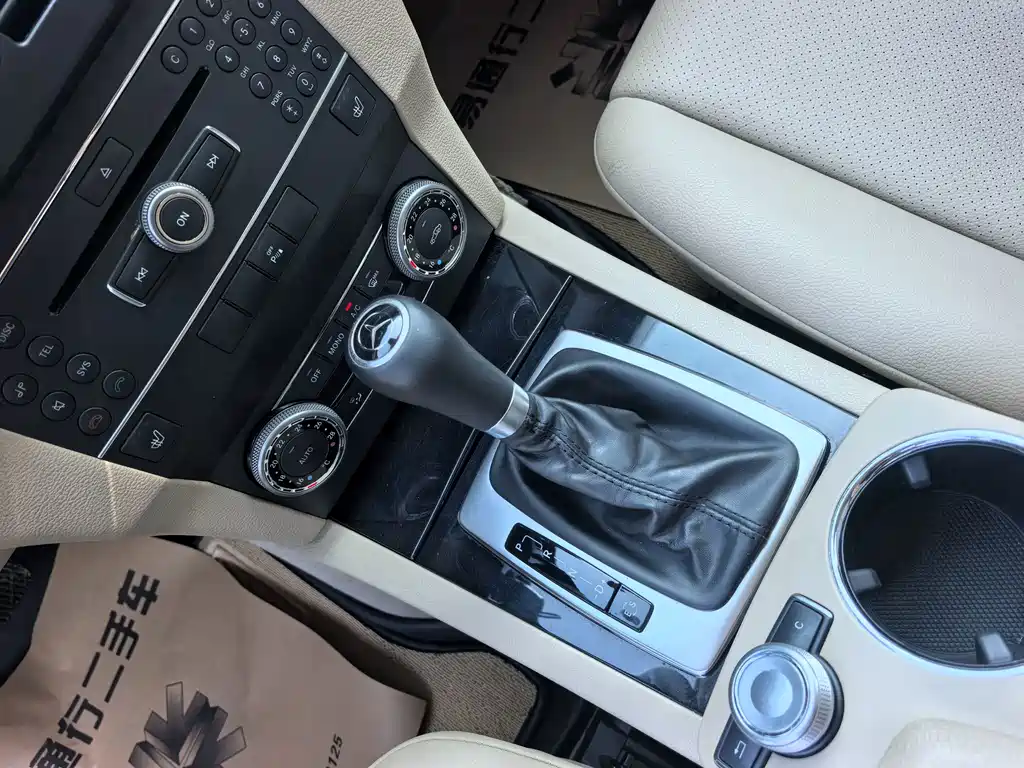 Mercedes-Benz GLK-Class — миниатюра 12