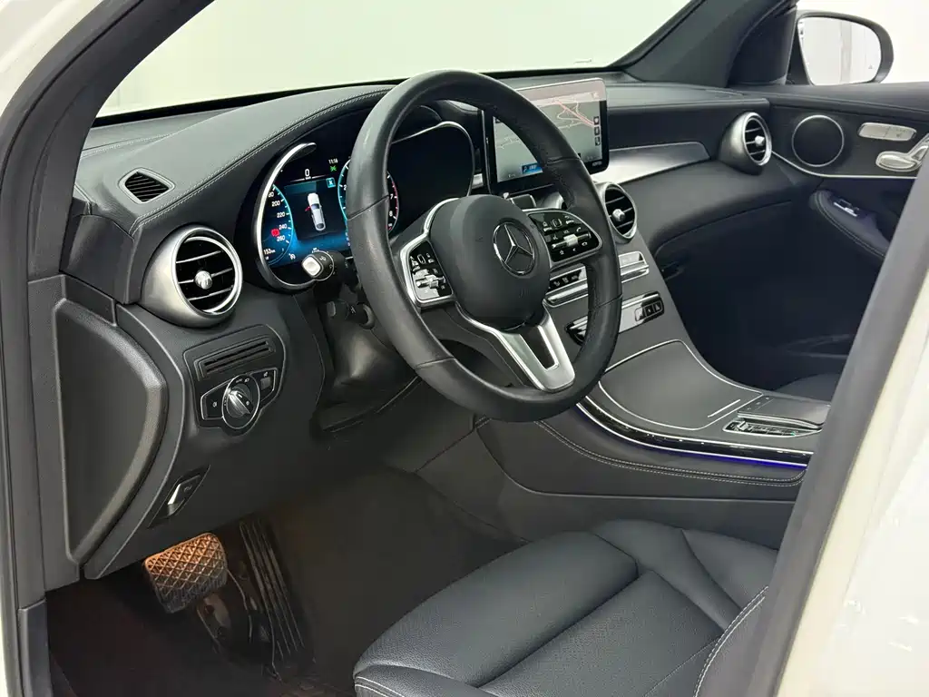 MERCEDES-BENZ GLC COUPE