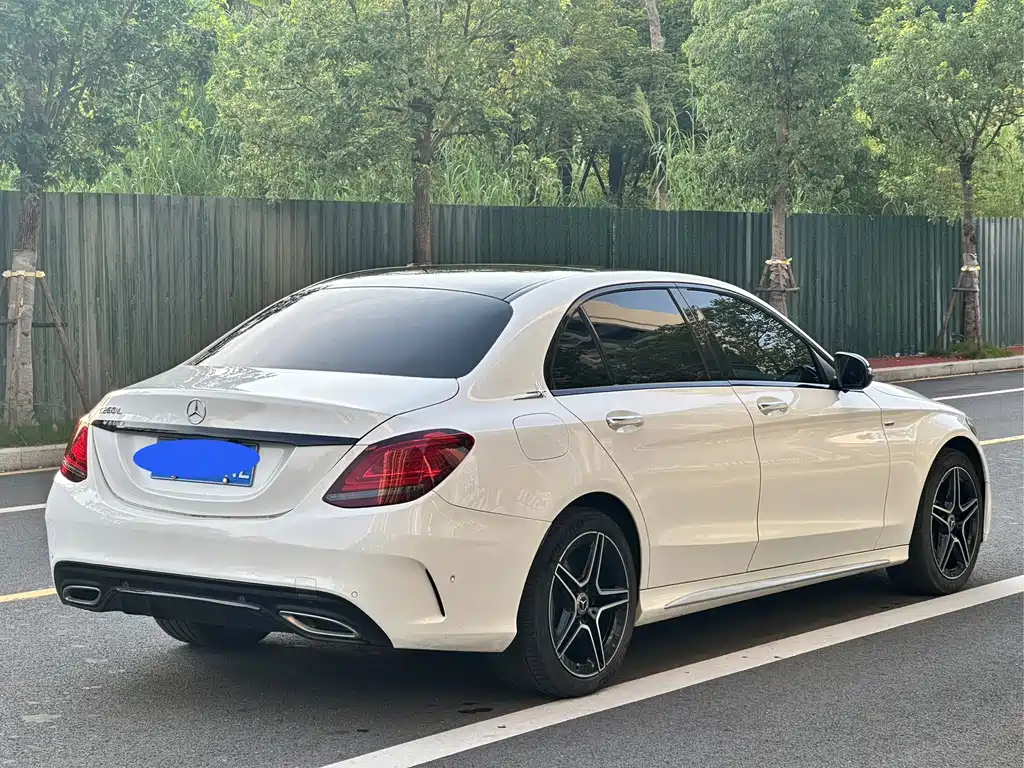 Mercedes-Benz C-Class — миниатюра 7
