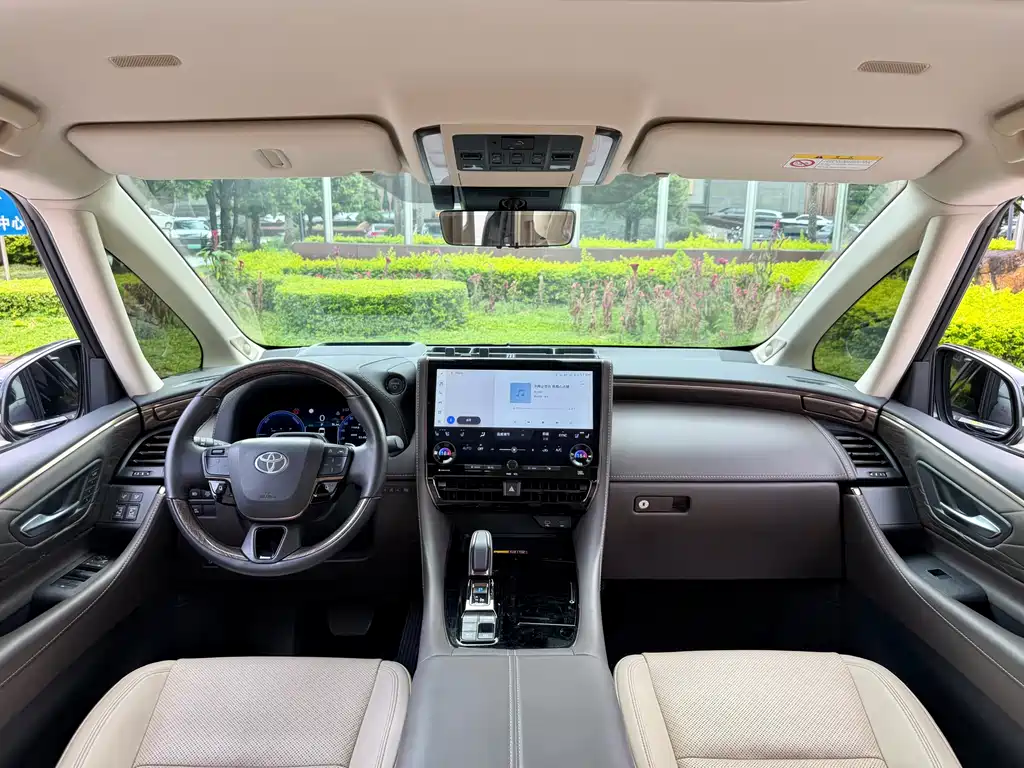 Toyota Alphard — фотографии объявления, Фото 16