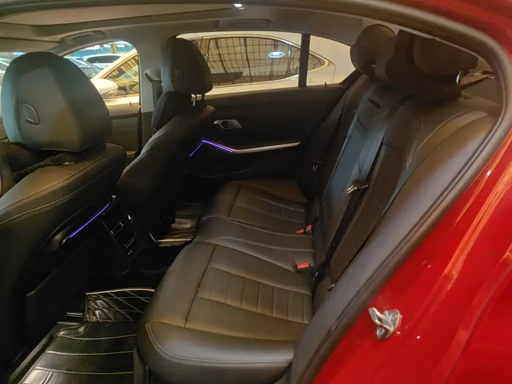 BMW 3 Series — миниатюра 17