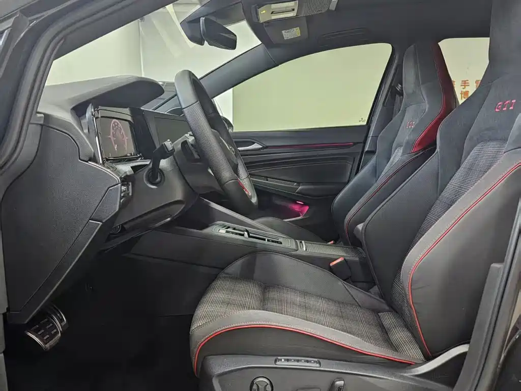 Volkswagen Golf GTI — миниатюра 9