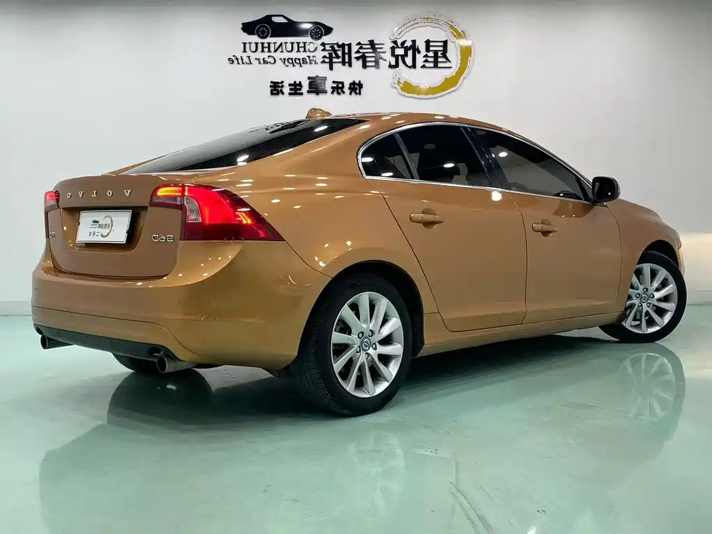 Volvo S60 (Import) — миниатюра 9
