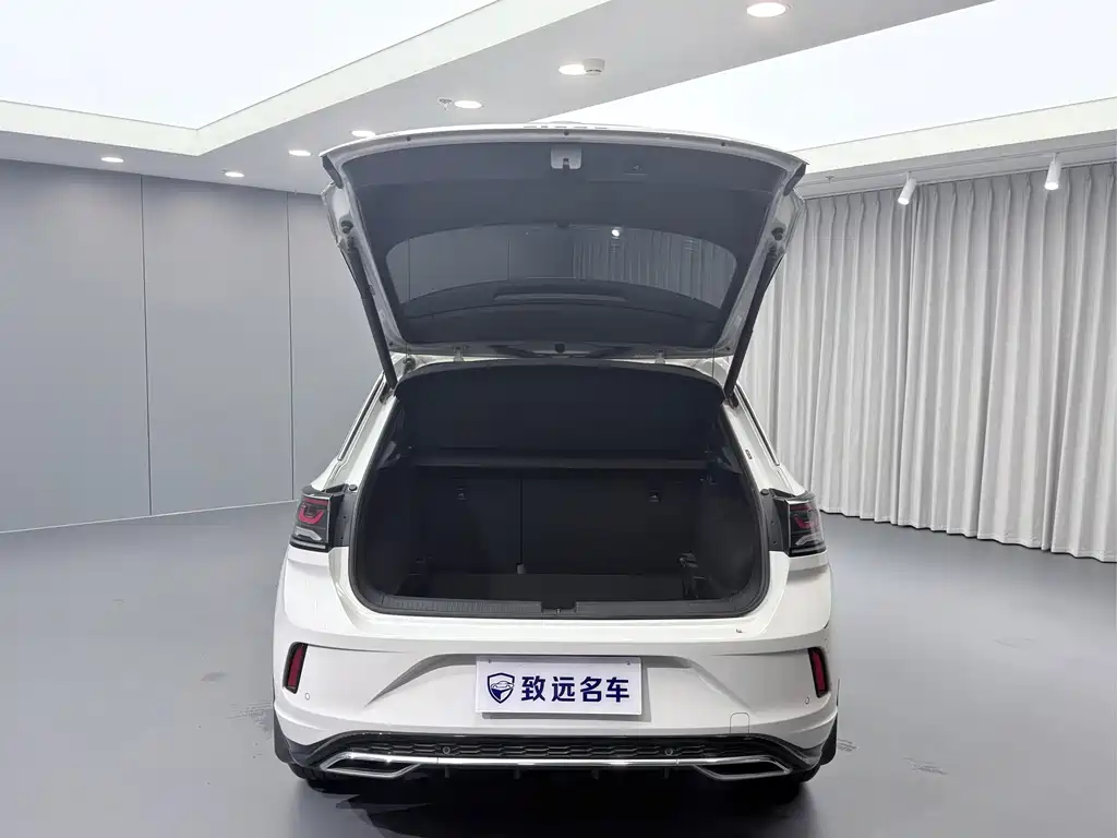 Volkswagen T-Roc — миниатюра 18