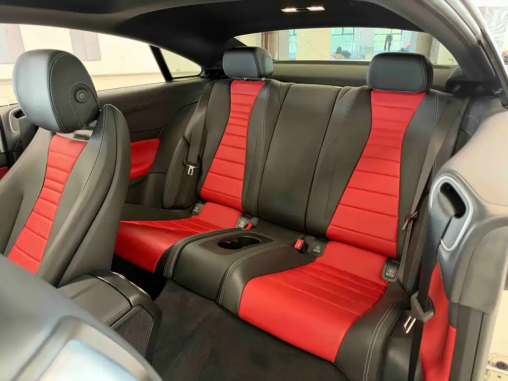 Mercedes-Benz E-Class (Import) — миниатюра 10