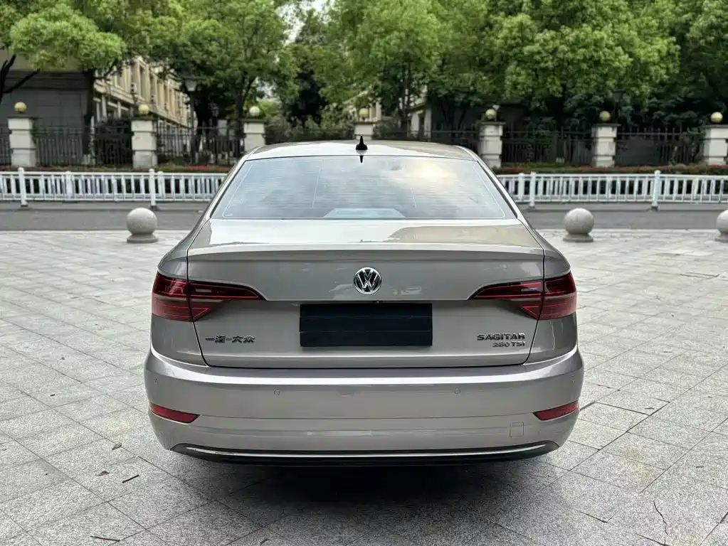 Volkswagen Sagitar — миниатюра 12