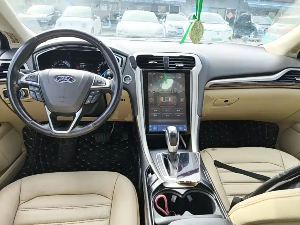 Ford Mondeo — миниатюра 10