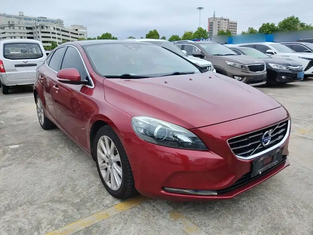 Volvo V40 — миниатюра 4