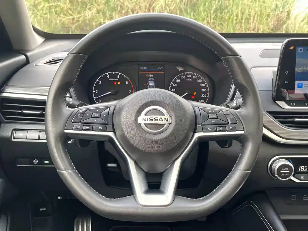 Nissan Teana — миниатюра 10