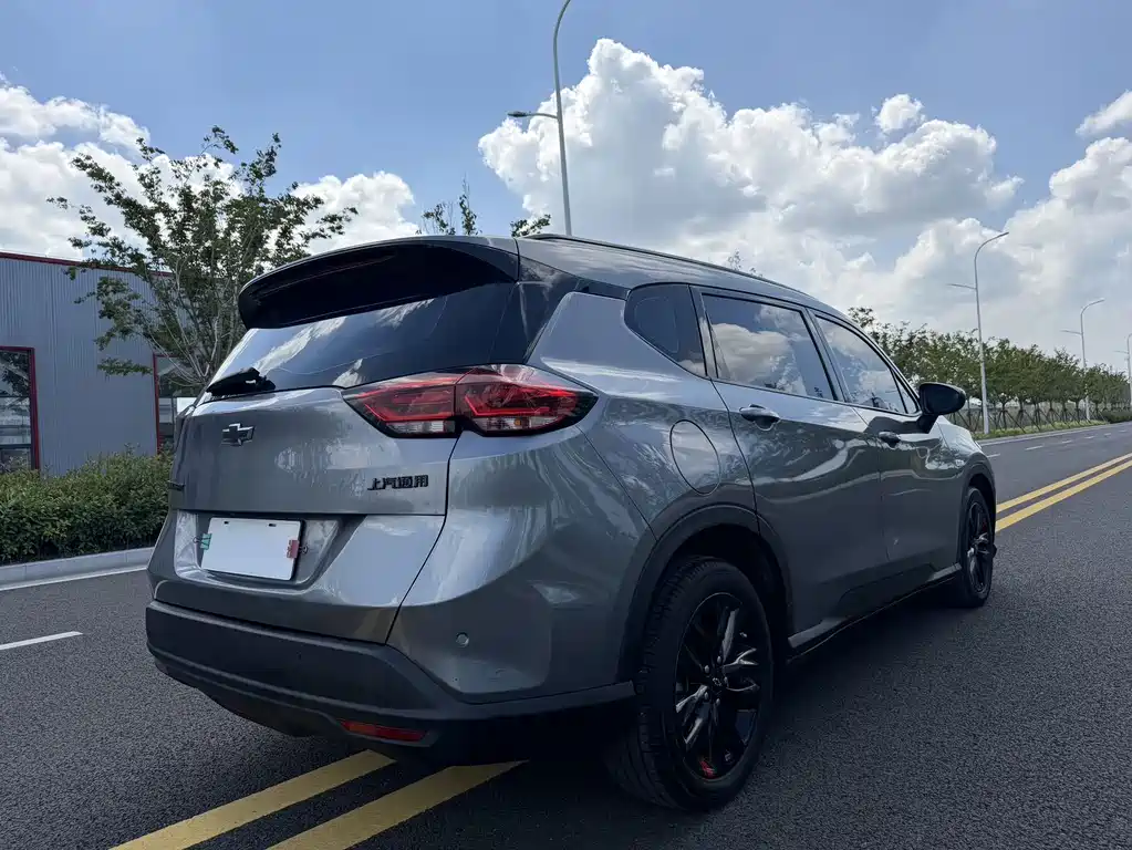 Chevrolet Volando — миниатюра 9