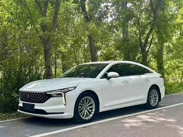 2024 Bestune B70